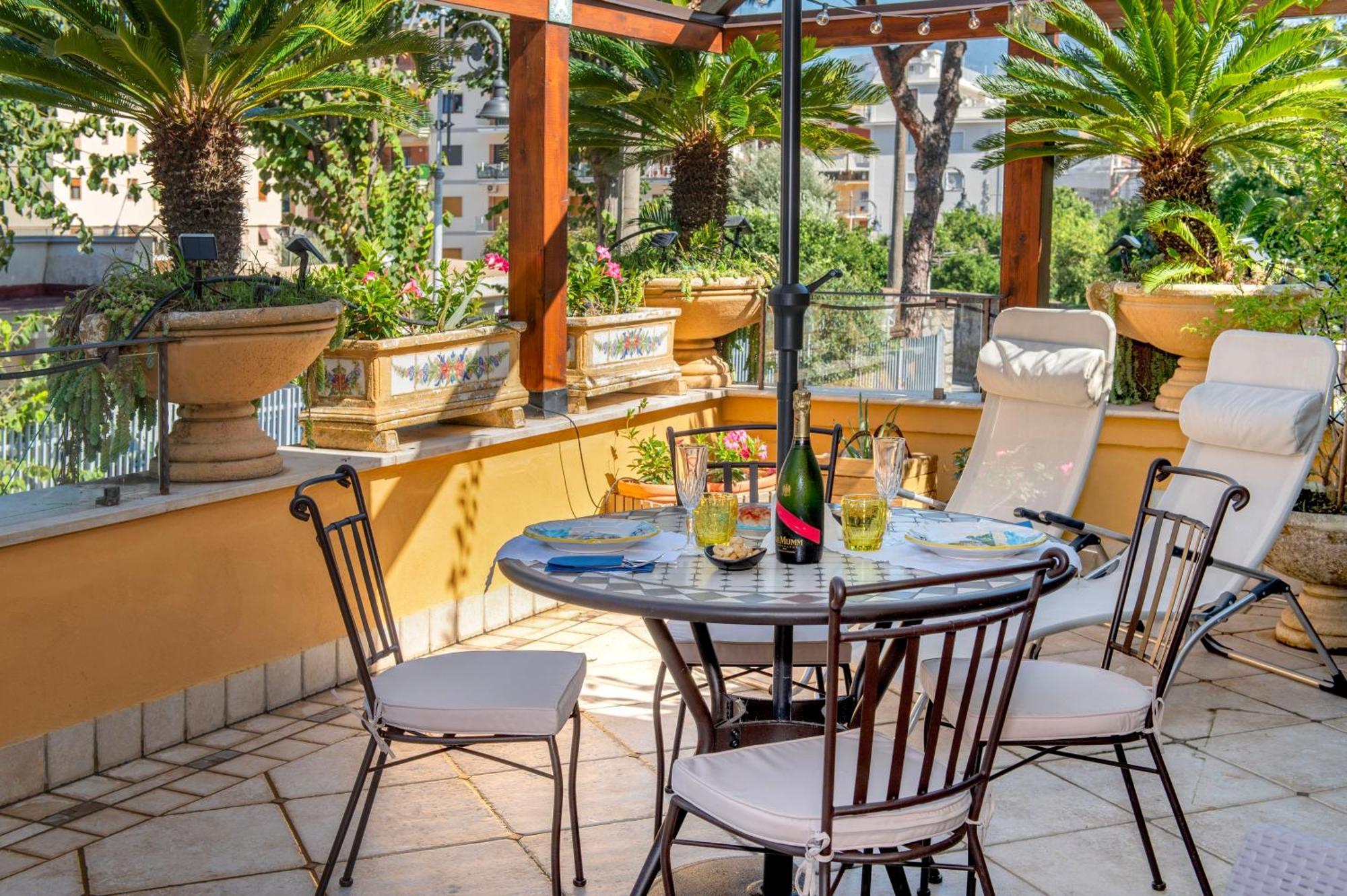 Relais Sorrento Terrace And Relax Bed & Breakfast エクステリア 写真